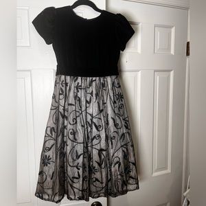 #403 Susanne Lively Girls dress.